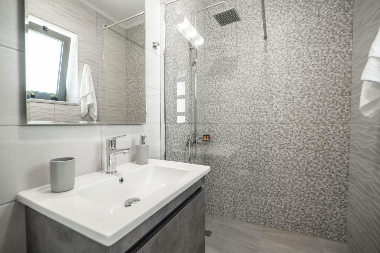 Kiani Apts Калівес Екстер'єр фото